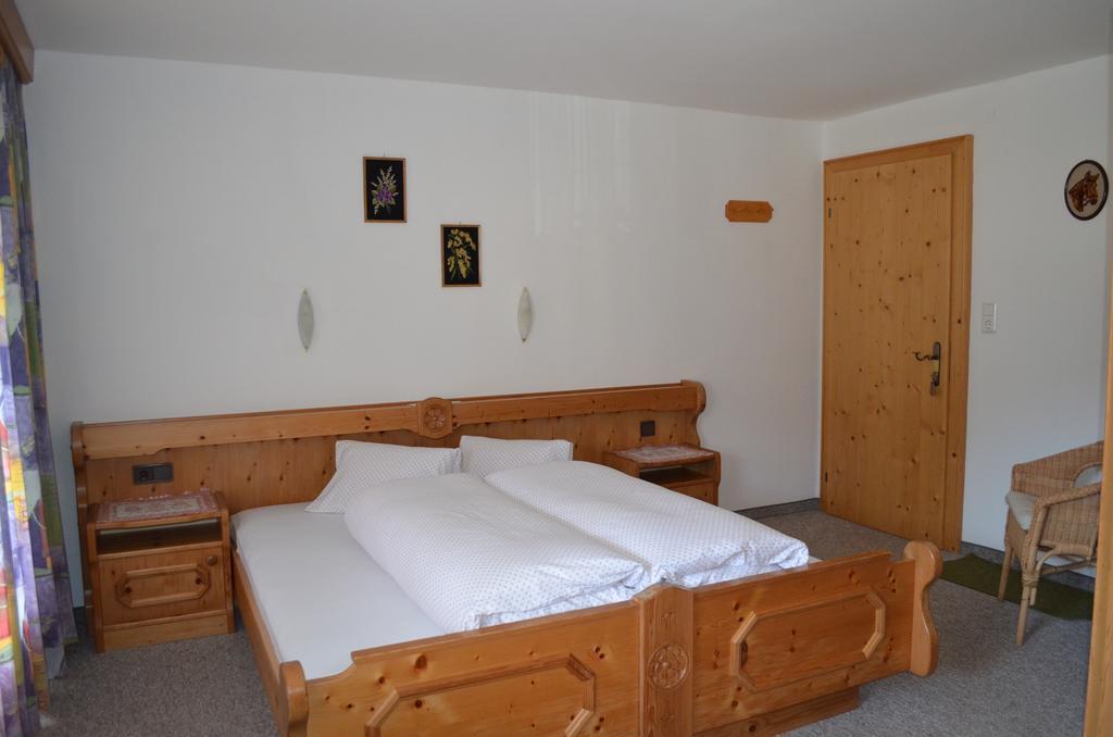 Laerchenhof Hotel Лойташ Стая снимка