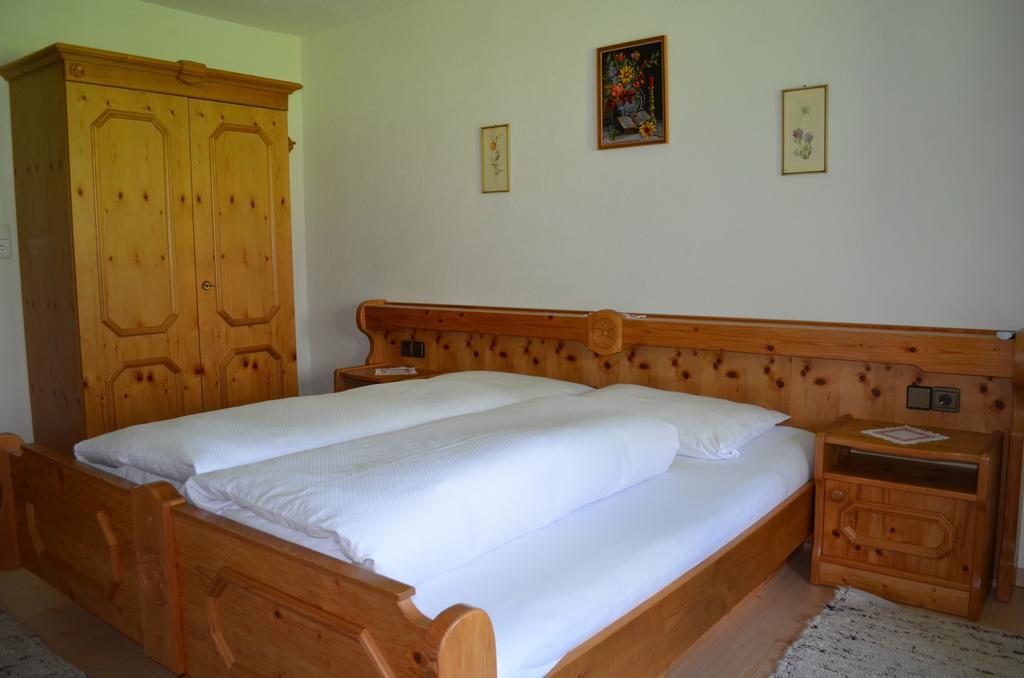 Laerchenhof Hotel Лойташ Стая снимка